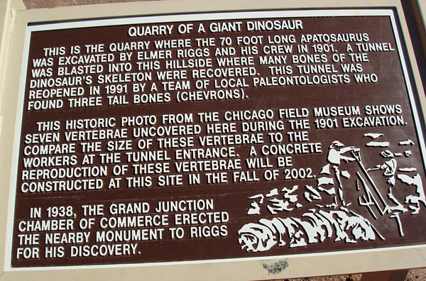 2003-06-dinosaur-hill_01